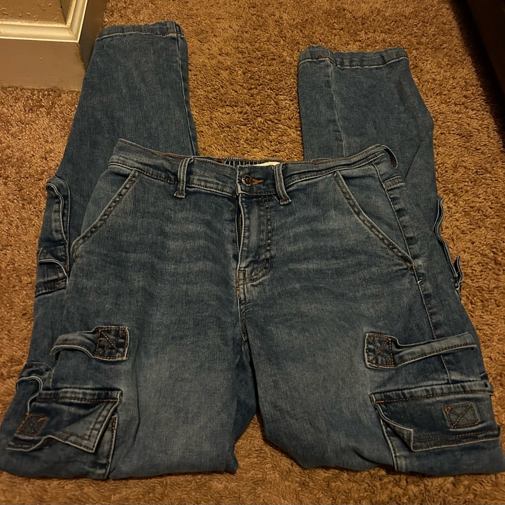 Women’s flattering cargo jeans, light blue !